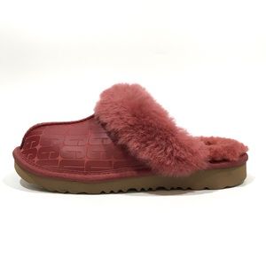 UGG COZY II LOGO SUEDE / SHEEPSKIN SLIPPERS -REDWOOD -BIG KIDS US 3 -NEW